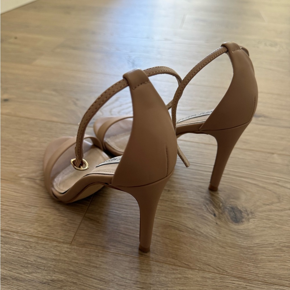 Steve Madden Tan Strappy Stiletto Sandals